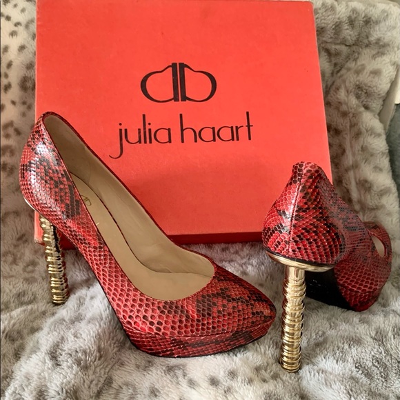 *RARE* JULIA HAART *NEW* Red Python Heels Sz39/8 - Picture 1 of 10
